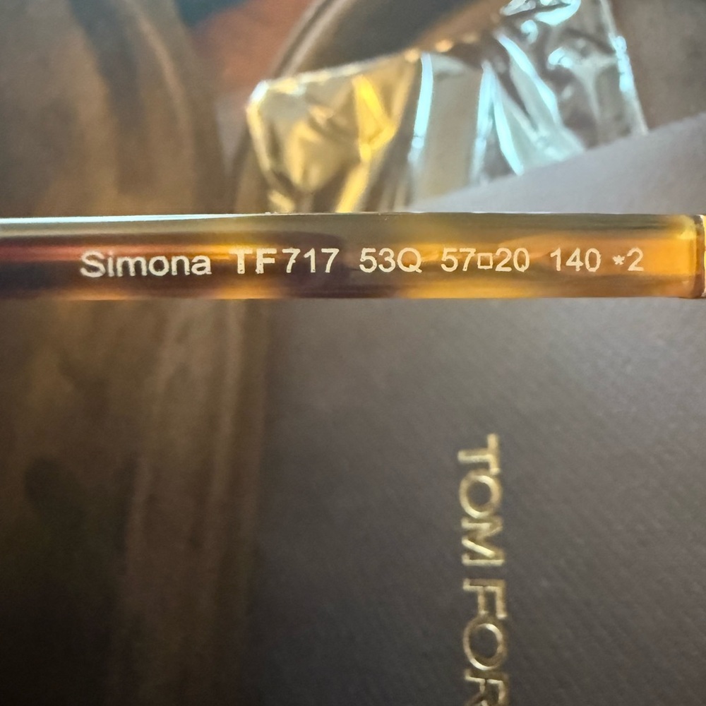 Tom Ford Tortoise Shell Sunglasses - Picture 9 of 11